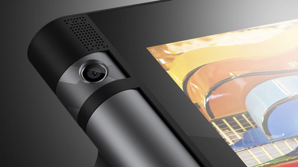 Yoga Tab 3 z obracaną kamerą i uruchamianiem gestem 1