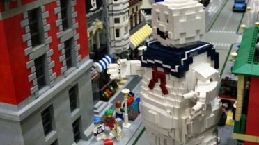 Zobacz pamiętne sceny z filmów wykonane z LEGO 1