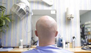 Wysłał ucznia do fryzjera. Nie spodobała mu się jego fryzura