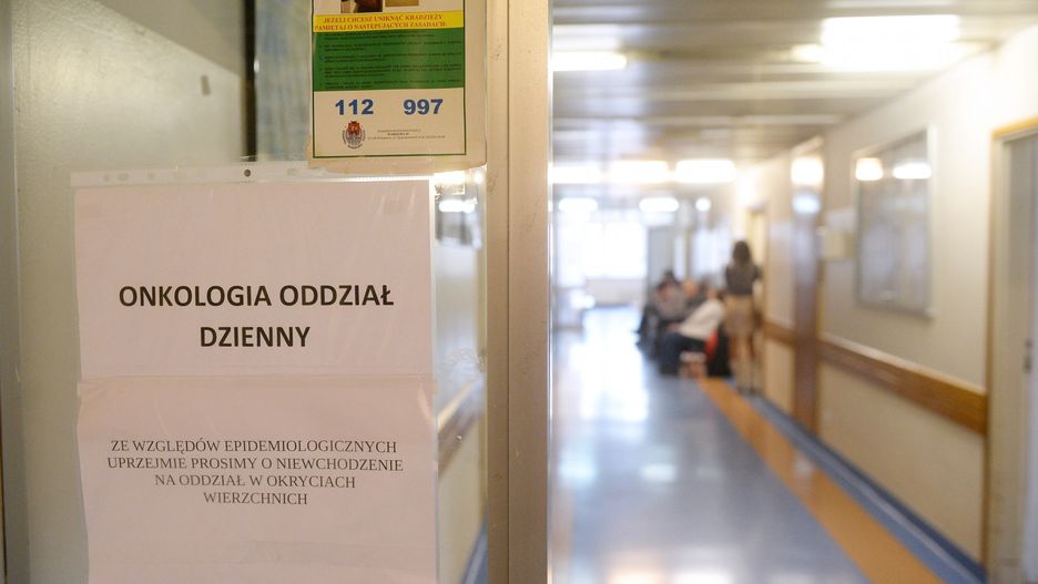 Koronawirus. Polska. Gliwice. Potwierdzono pierwszy przypadek w Narodowym Instytucie Onkologii (zdjęcie ilustracyjne)