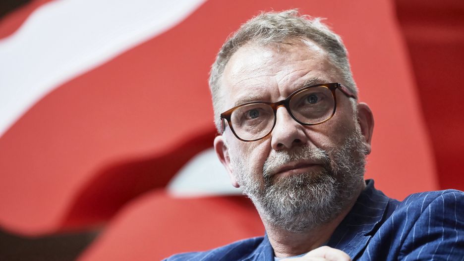 Afera wokół Trójki. Dyrektor muzyczny Piotr Metz opublikował treść wiadomości ws. piosenki Kazika