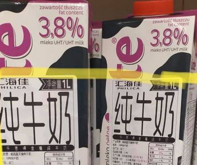 Mleko Łaciate z chińską etykietą trafiło do polskiego Tesco. Nietypowa pomyłka
