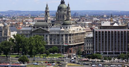 Wyprzedaż nieruchomości na Węgrzech. Kulminacja tuż przed wyborami