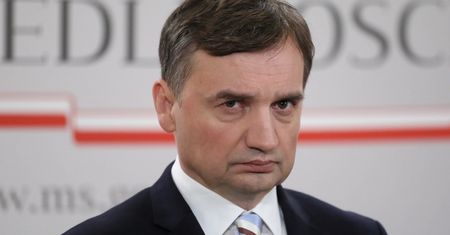 Ziobro twierdzi, że Polska nie zapłaciła kar za Turów. "Te pieniądze zostały nam ukradzione"