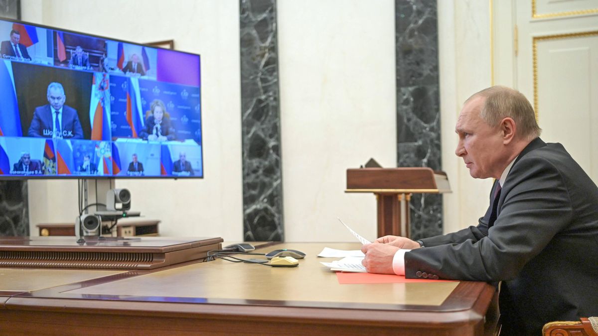 Prezydent Rosji Władimir Putin jednym rozkazem może rozpocząć wojnę z Ukrainą