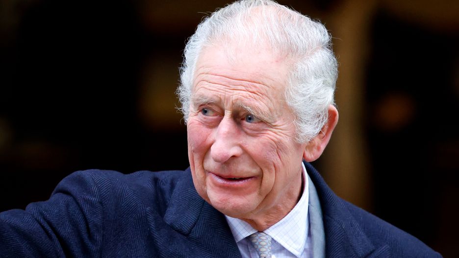 LONDON, UNITED KINGDOM - JANUARY 29: (EMBARGOED FOR PUBLICATION IN UK NEWSPAPERS UNTIL 24 HOURS AFTER CREATE DATE AND TIME) King Charles III leaves The London Clinic after undergoing a corrective procedure for an enlarged prostate on January 29, 2024 in London, England. The King has been receiving treatment for an enlarged prostate, spending three nights at the London Clinic and visited daily by his wife Queen Camilla. (Photo by Max Mumby/Indigo/Getty Images)