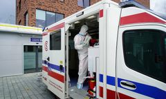 Drastyczne sceny na SOR. Sanitariusz ma złamaną rękę