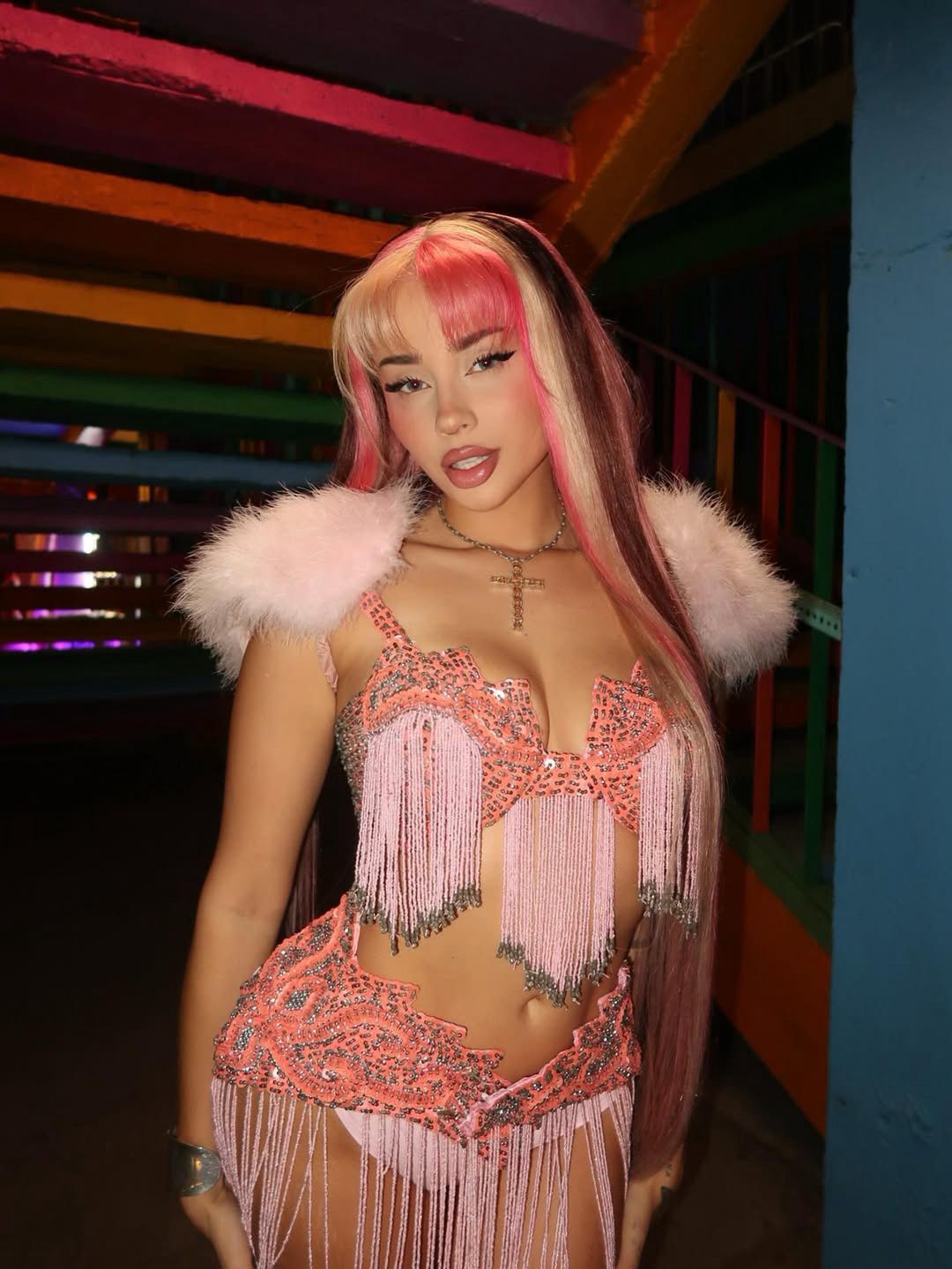 Fagata z różowymi pasemkami