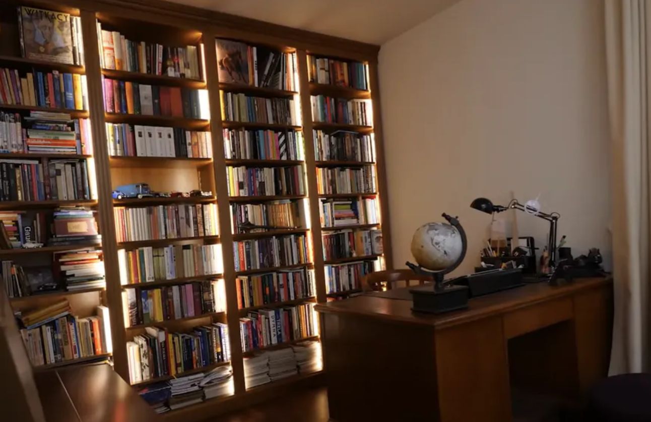 Biblioteczka w domu Katarzyny Pakosińskiej