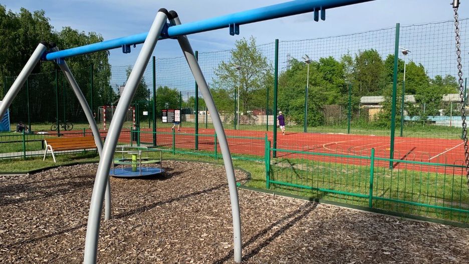 Warszawa. Na Bielanach ukradziono elementy z placu zabaw