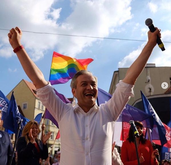 Robert Biedroń i Piasek wpadli na siebie na lotnisku