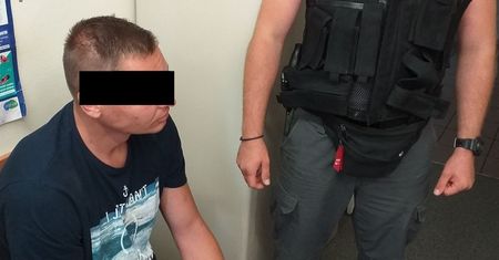 Chciał zabrać znajomą nad jezioro. Źle się to skończyło. Odnaleziono auto