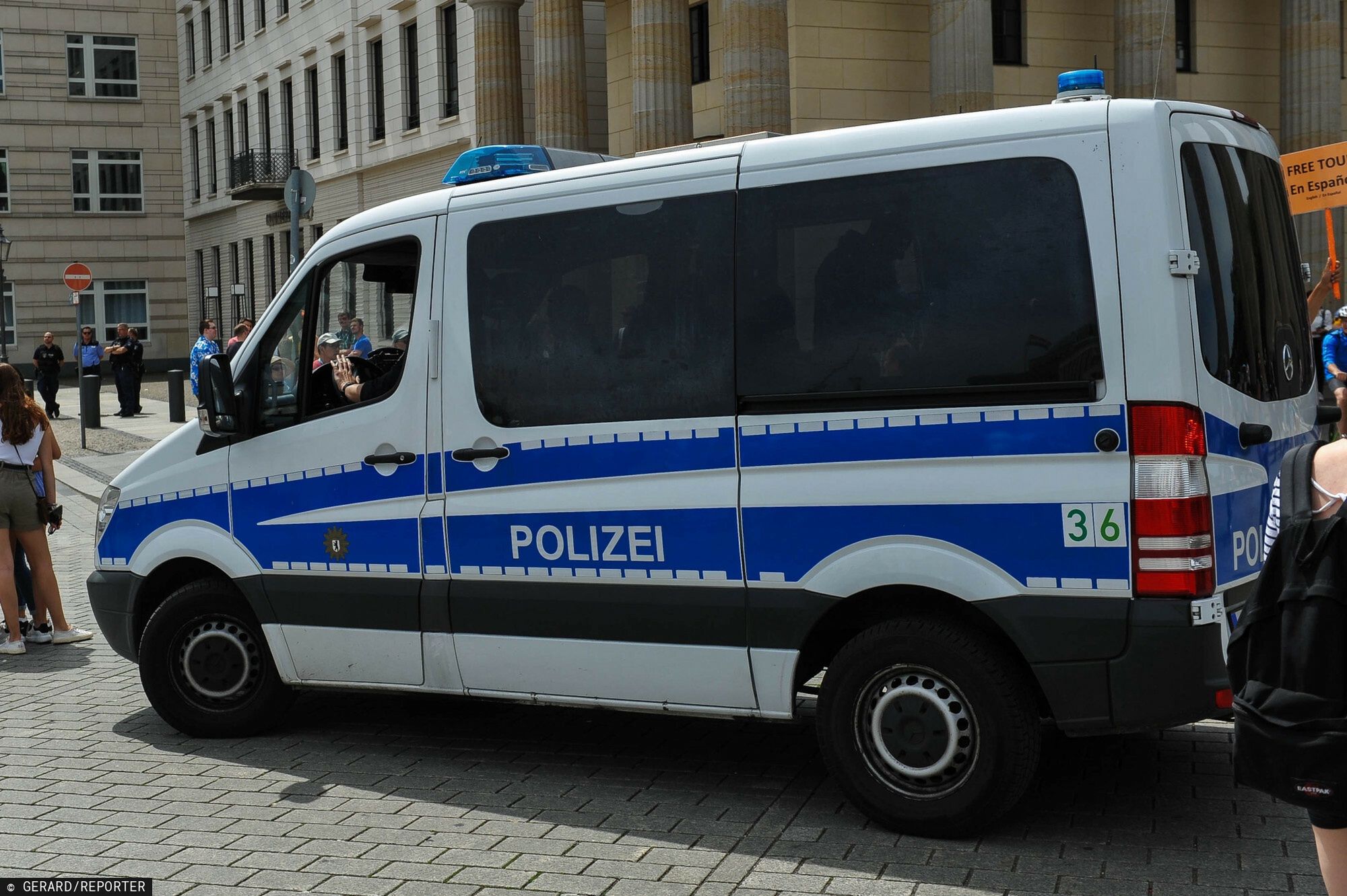 Reporter baza 2020-06-d
09.06.2019 Niemcy Berlin  N/z Policja  przy Bramie Brandenburskiej Fot. Gerard/REPORTER
Gerard/Reporter