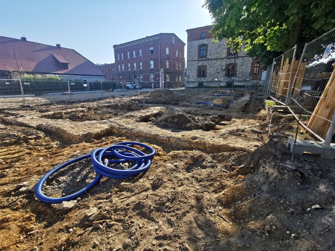 Wykopaliska w miejscu, gdzie dawniej stała synagoga. Tarnowskie Góry