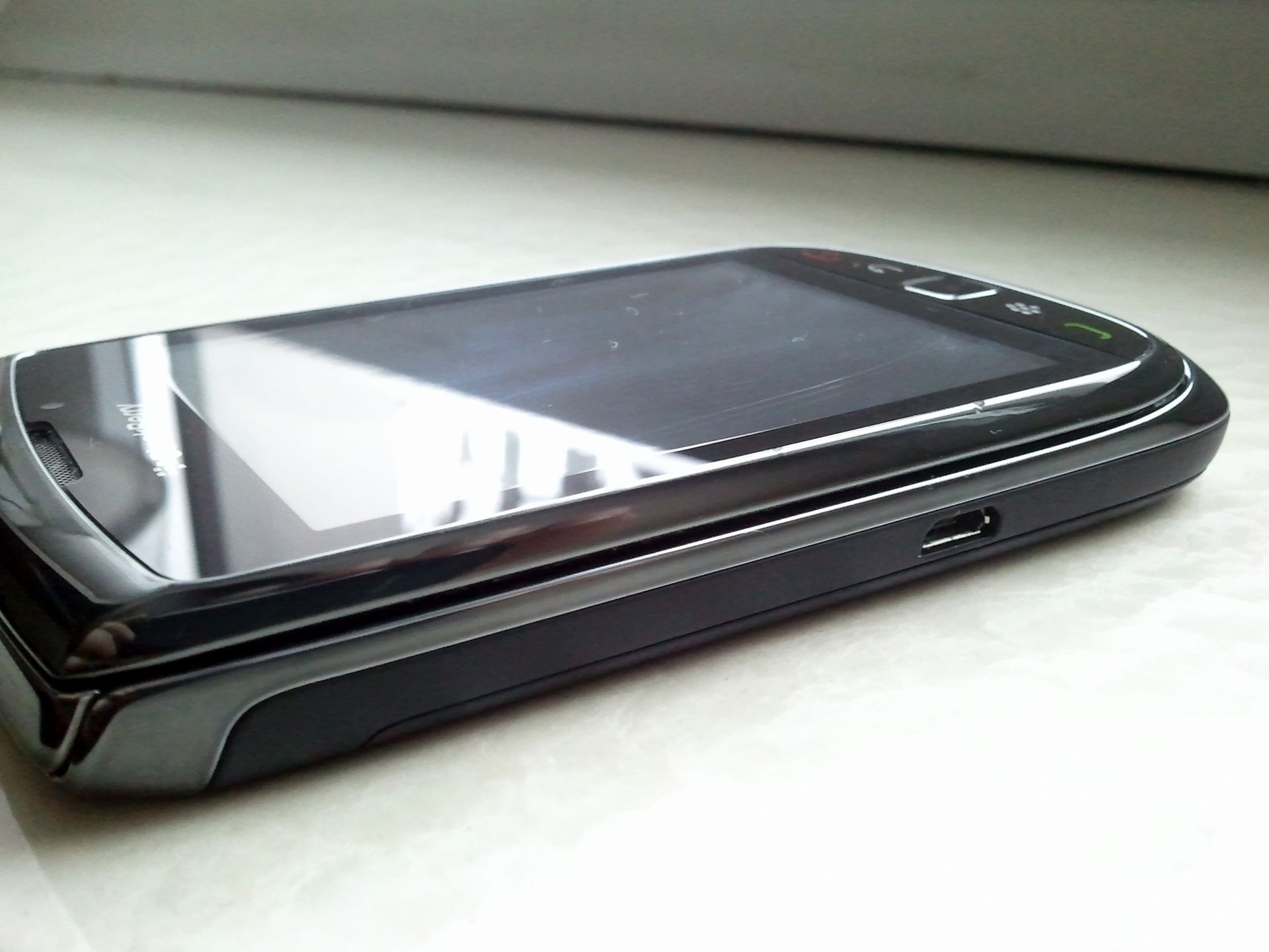 BlackBerry Torch 9800 - galeria zdjęć 4