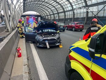 Trasa S8. Toyota zderzyła się z DAF-em. Na miejscu byli strażacy