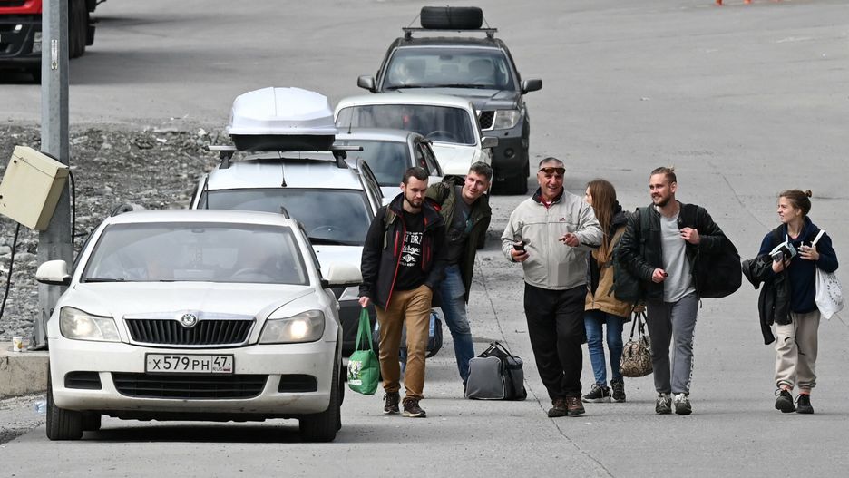 Tylu Rosjan uciekło z kraju. Podano dokładne dane
