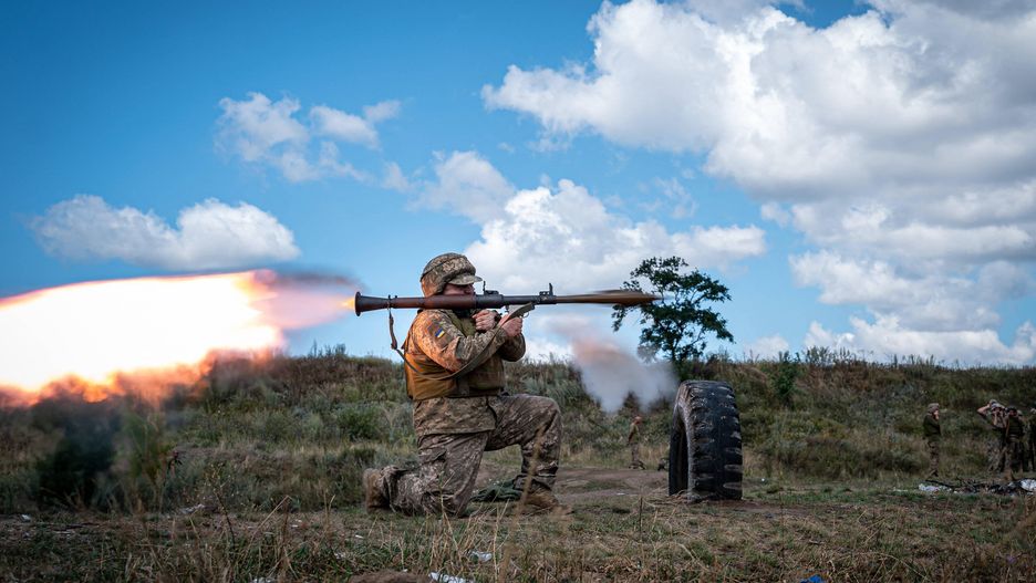 Military mobility of Ukrainian soldiers in Donetsk region
DONETSK OBLAST, UKRAINE - JULY 29: Ukrainian serviceman firing an anti-tank rocket at a firing range as Russia-Ukraine war continues in Donetsk Oblast, Ukraine on July 29, 2023. Ignacio Marin / Anadolu Agency/ABACAPRESS.COM 
Dostawca: PAP/Abaca
AA/ABACA
2023, Fourth of July, 2023, Donetsk Oblast, July, military, military mobility, serviceman, soldier, Ukraine, war, agresja Rosji, atak Rosji na Ukrain�, inwazja, inwazja rosyjska, konflikt zbrojny, rosyjska, rosyjski, sytuacja na Ukrainie, sytuacja w Ukrainie, Wojna na Ukrainie, wojna w Ukrainie, wok� Ukrainy