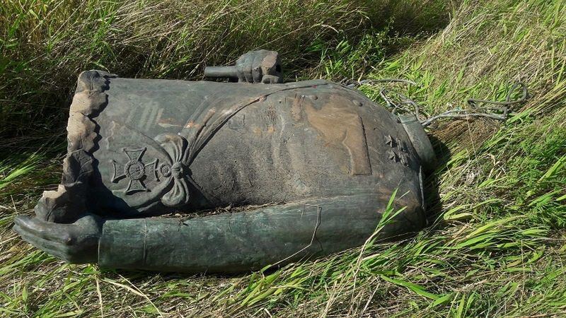 Legnica. Wywołali dyplomatyczne zamieszanie, zabrali tylko głowę. Jest drugi sprawca kradzieży pomnika Rokossowskiego