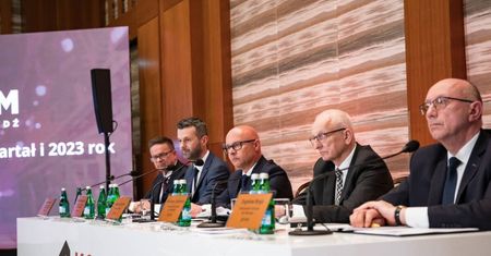 Produkcja, inwestycje i strata. KGHM podsumowuje niełatwy rok
