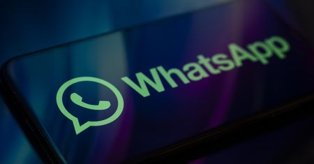 Luka w WhatsAppie. Nie musisz niczego klikać
