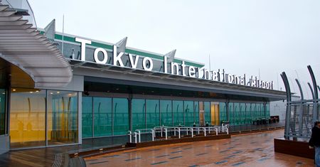 Trafił do hotelu na lotnisku i się zaczęło. "Symfonia chrapania i puszczania gazów".