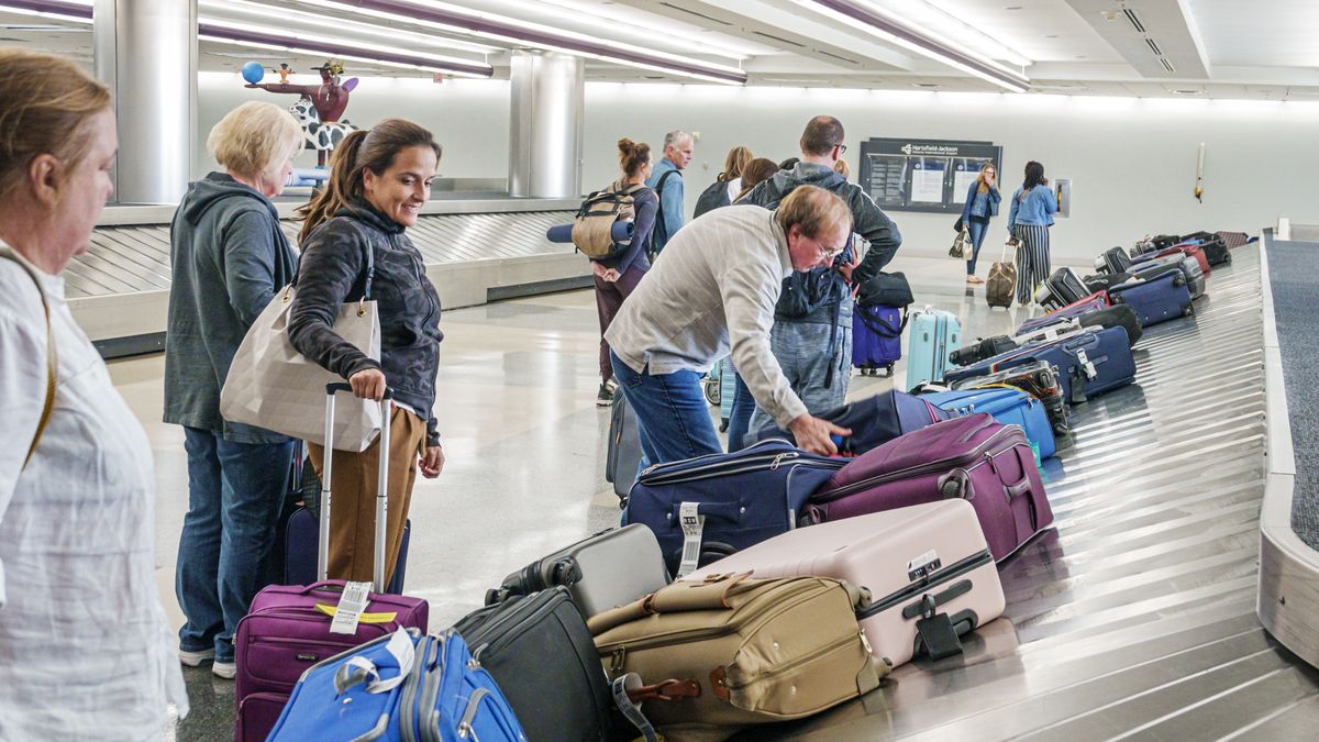 Żartował że ma bombę w bagażu. Nie poleciał na wakacje (zdjęcie ilustracyjne)