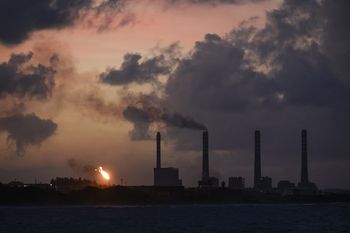 Oceniają plan Trumpa na ropę z Wenezueli. Użyli jednego określenia