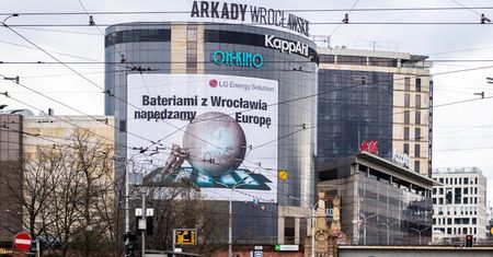 185 mln zł za dawną inwestycję Leszka Czarneckiego. Jest umowa