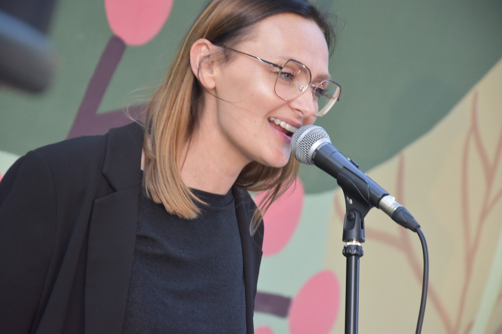 Tegoroczny &#34;Koncert dla sąsiada Tour&#34; zespół 5 Pora Roku zainaugurował występem w parku kieszonkowym na os. Słonecznym.