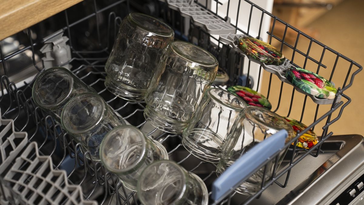 Jak sterylizować słoiki w zmywarce?