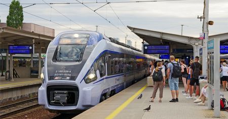 Piekło w pociągu z Warszawy. Skandaliczny komentarz konduktora