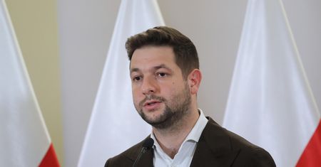 Jaki radzi ojcu Dudy. Chodzi o kwestie LGBT