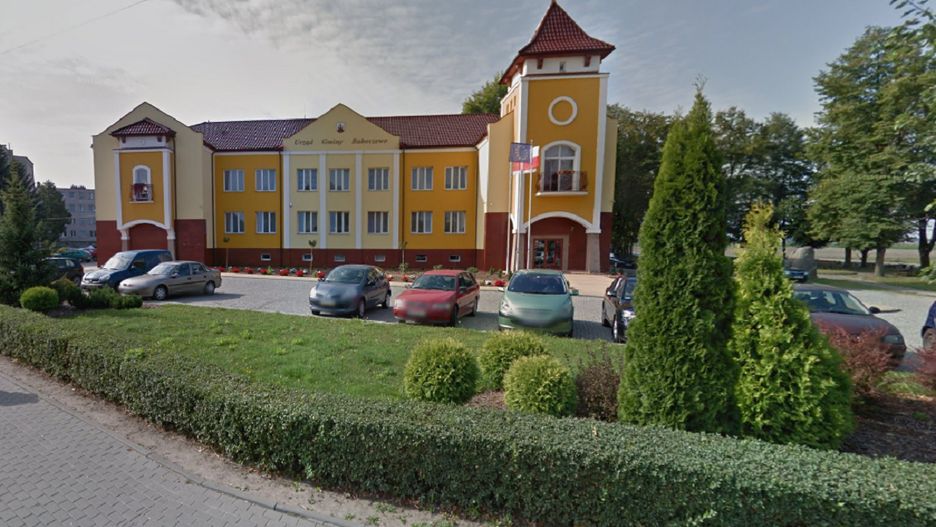 Tragiczne odkrycie na Mazowszu. Zwłoki w piwnicy urzędu