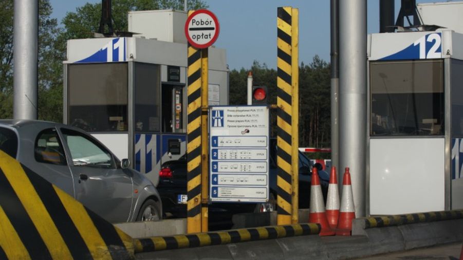 Niebawem klasyczne bramki mają zniknąć z polskich autostrad.