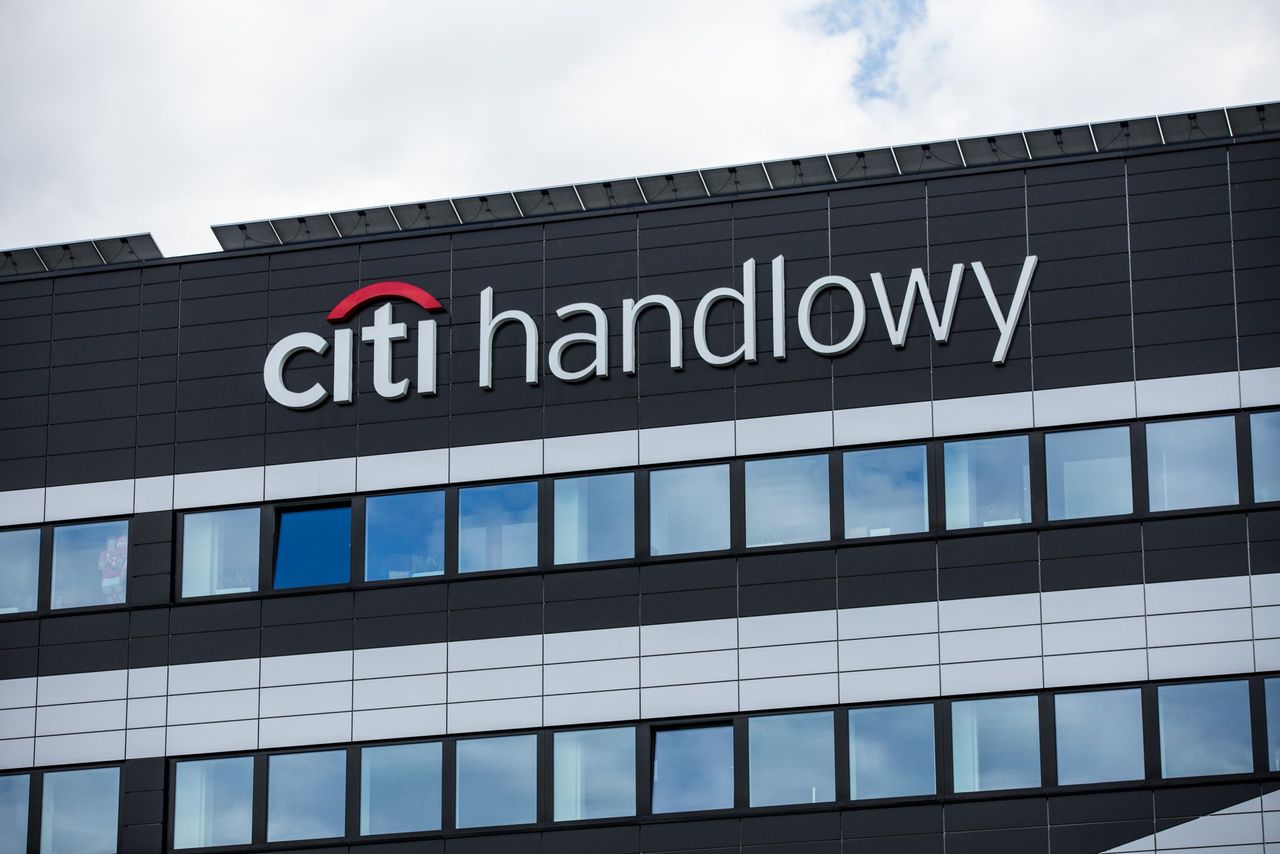 Wstrzymują wnioski o kredyt. Ważna wiadomość dla klientów banku