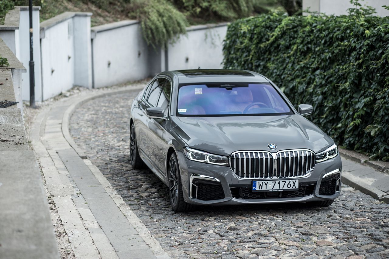 BMW serii 7 po face liftingu (2019) (fot. Mateusz Żuchowski)