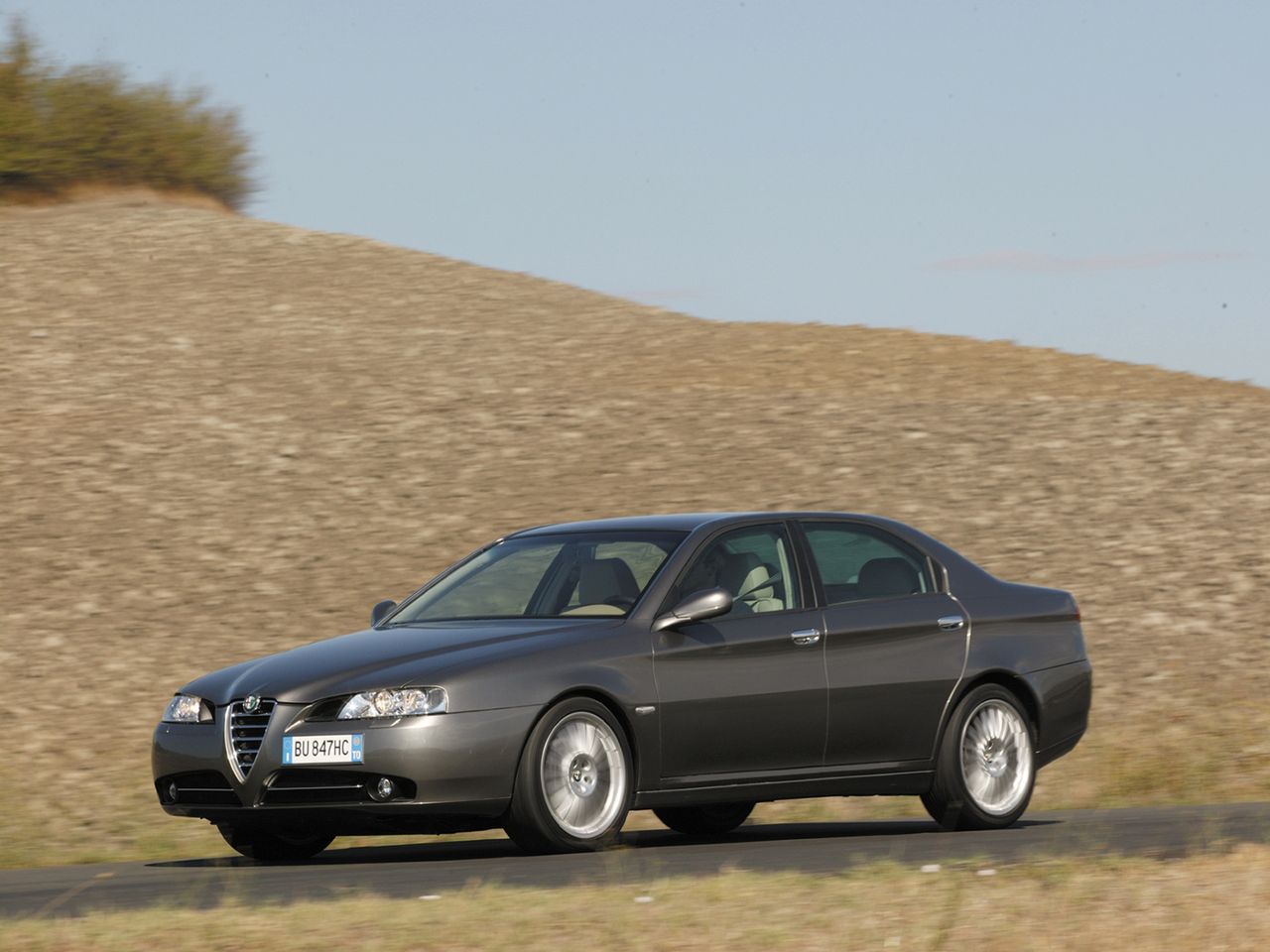 Używana Alfa Romeo 166 (1998-2007) - poradnik kupującego