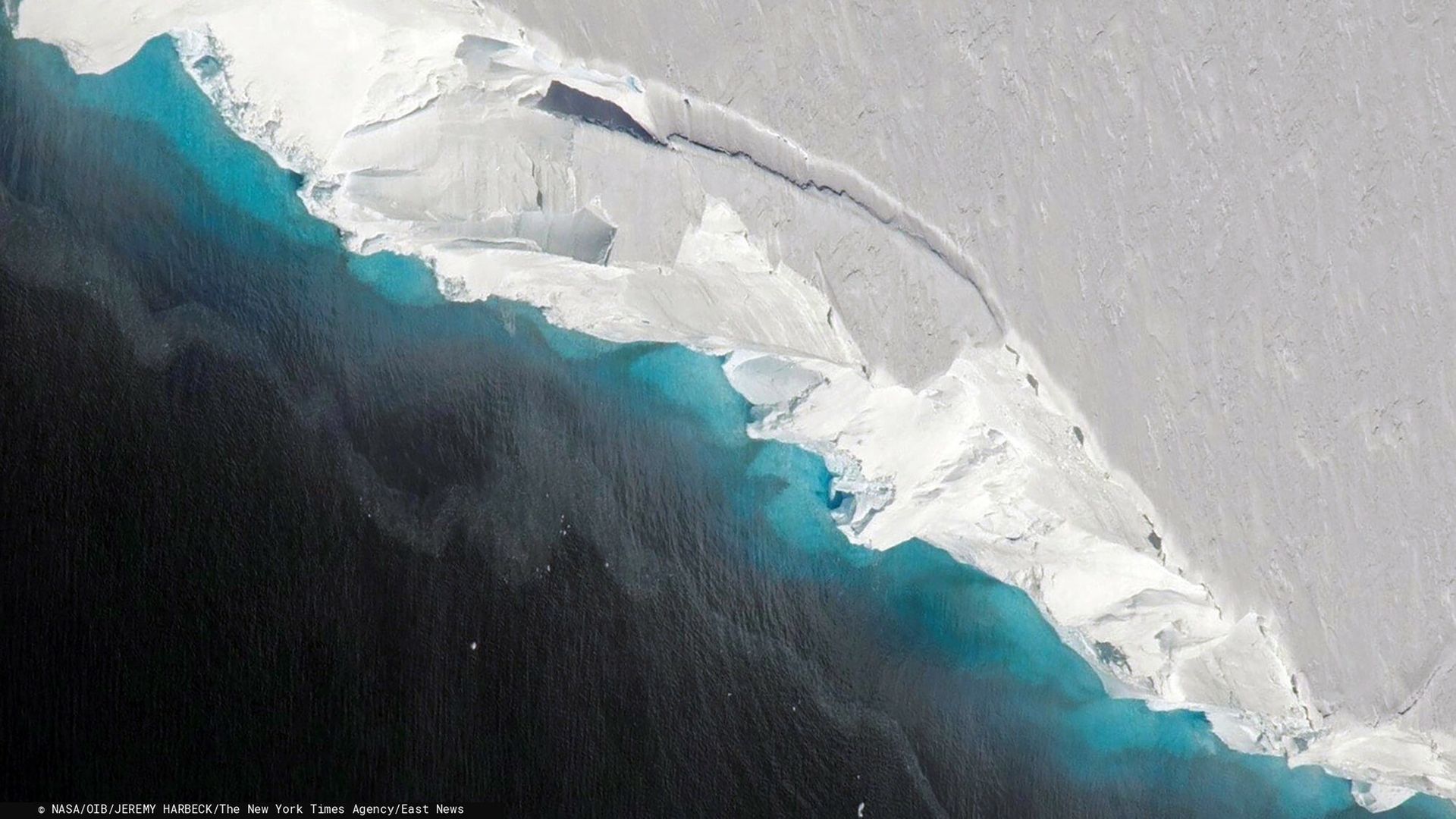 Naukowcy obserwują "lodowiec zagłady". Grozi nam niebezpieczeństwo?