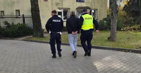 Zapomniał włączyć świateł, a miał ponad 3 promile! Kilkanaście godzin później stracił samochód. Drugi kierowca dostał dożywotni zakaz