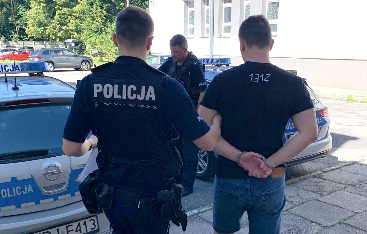 Kędzierzyn-Koźle: Miał zakazy prowadzenia auta. Chciał oszukać policję