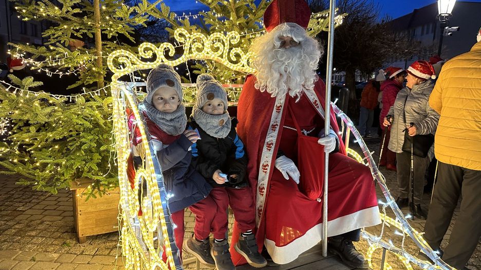 Najmłodsi chętnie pozowali do zdjęć