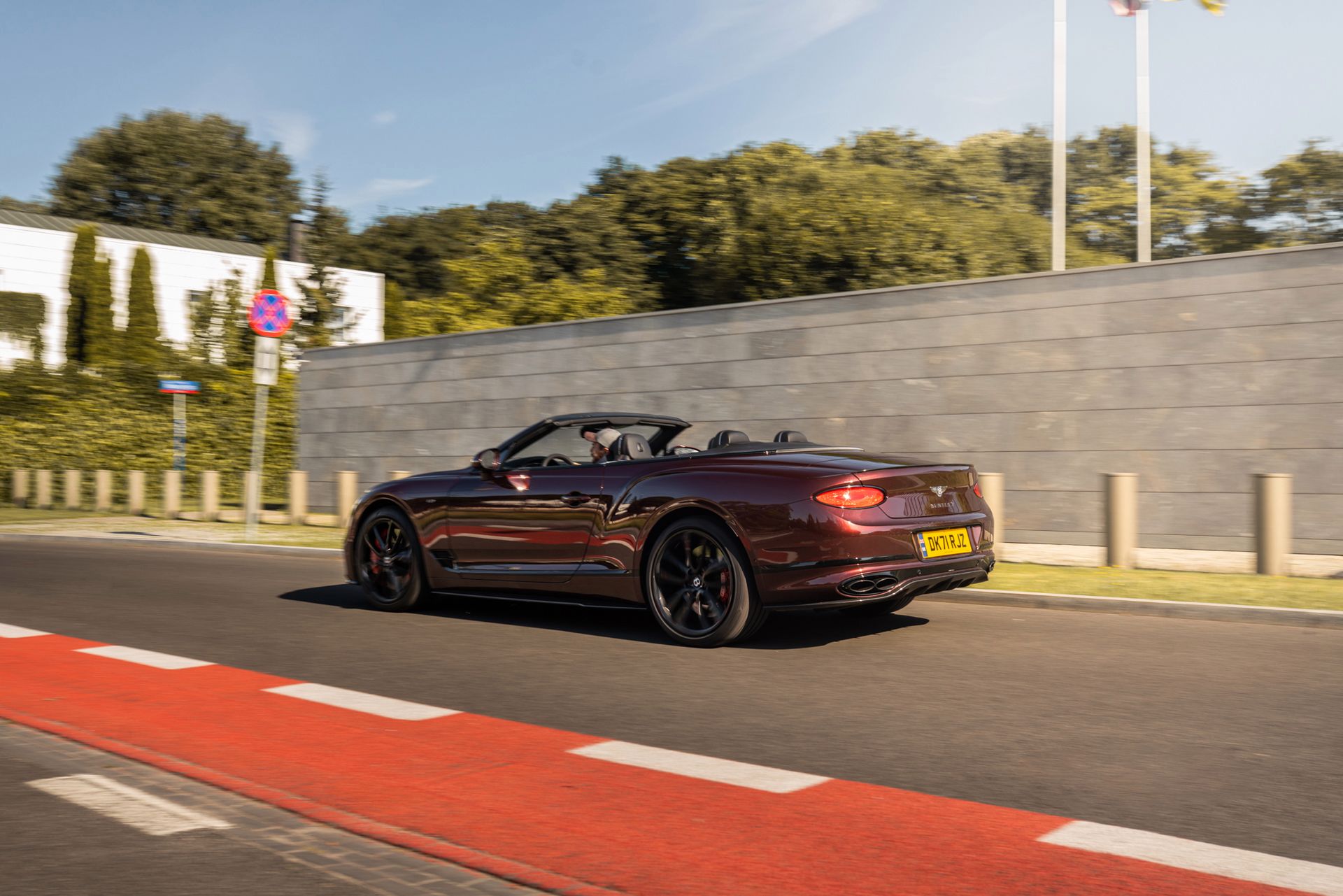 Bentley Continental GT Convertible V8 (2022)