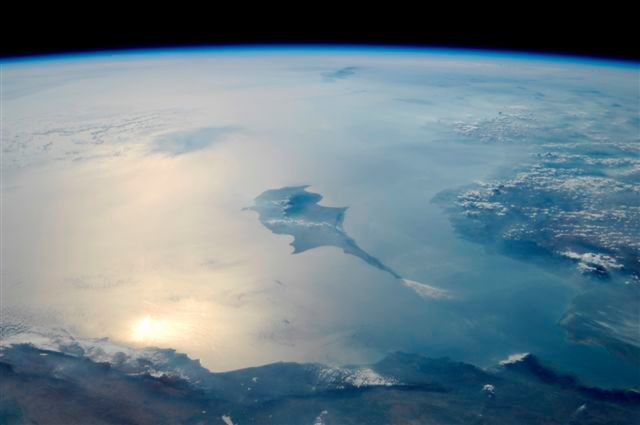 Zorza z profilu, czyli astronauta fotografuje 3