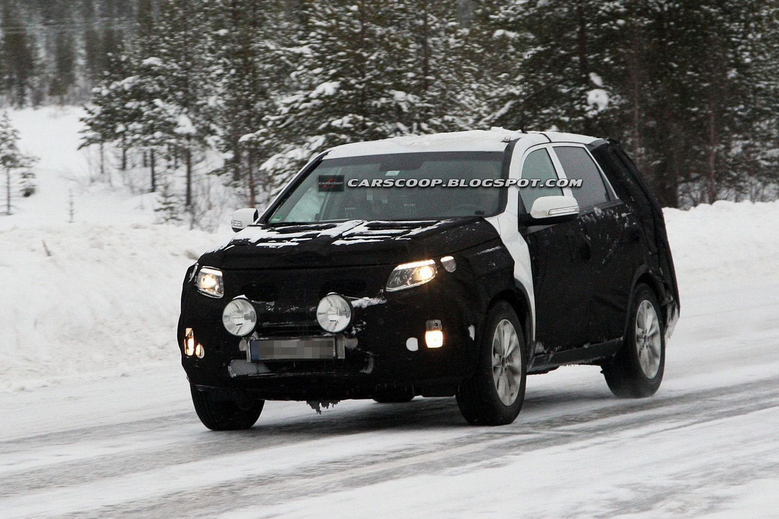 2013-Kia-2013-Kia-Sorento-1[3]
