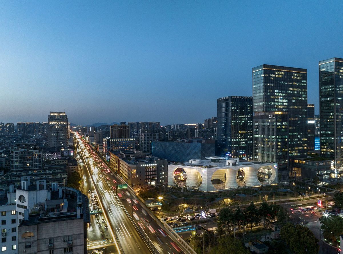 Future Car Park w Hangzhou