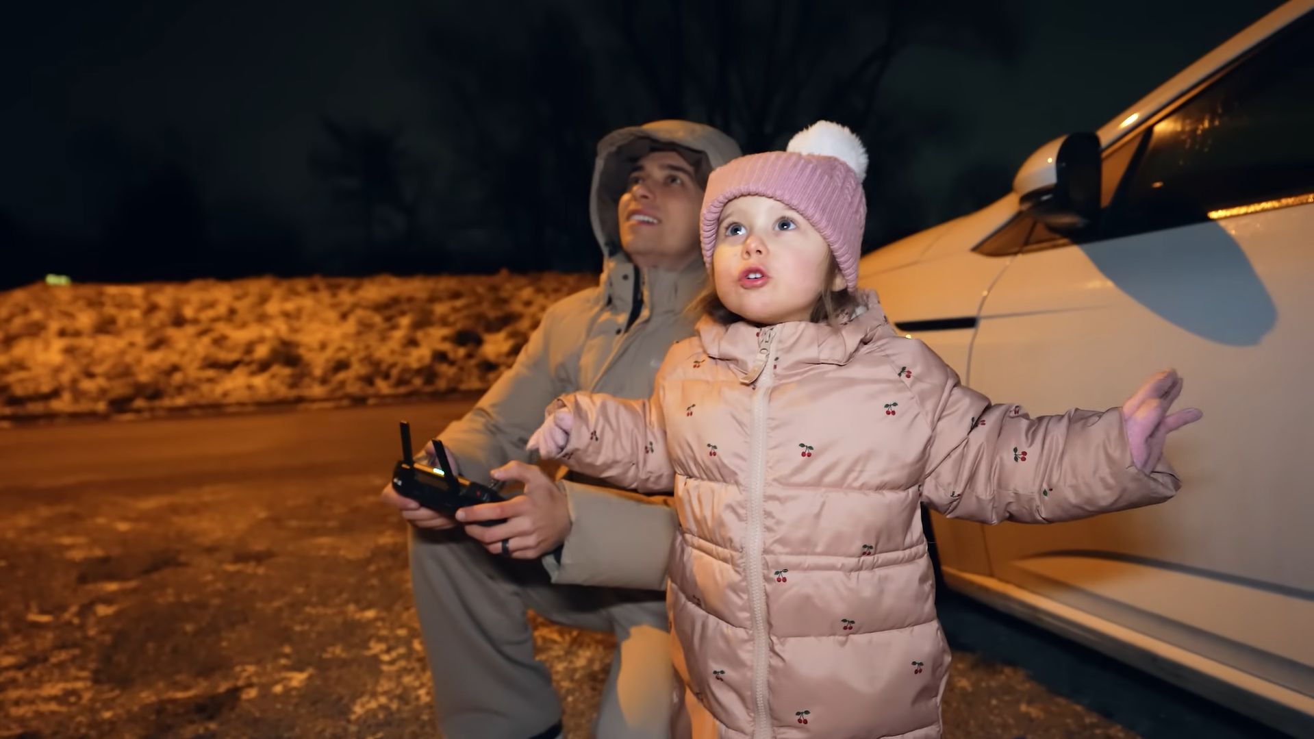 Friz i Majusia przeganiają dziki