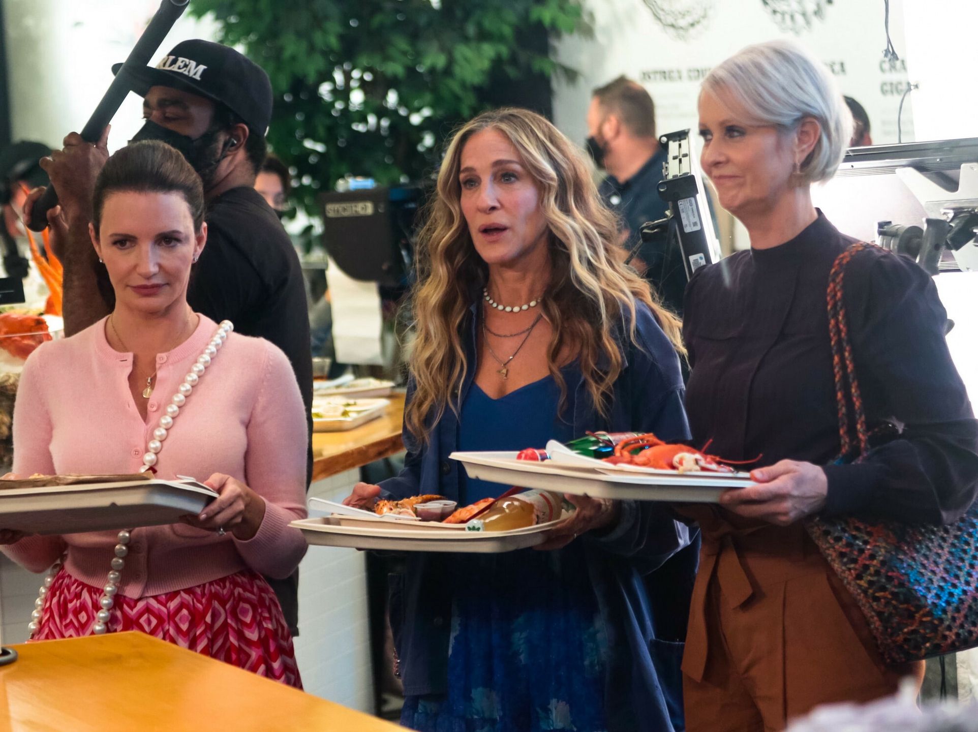 Kristin Davis, Sarah Jessica Parker i Cynthia Nixon na planie "And Just Like That"