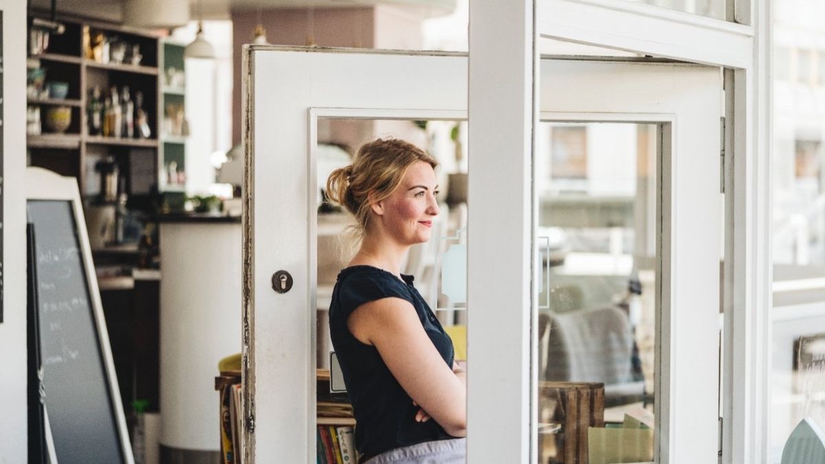 Ukraińcy muszą radzić sobie z takimi trudnościami jak inny system społeczny i edukacji, znalezienie zatrudnienia czy opanowanie obcego języka. 