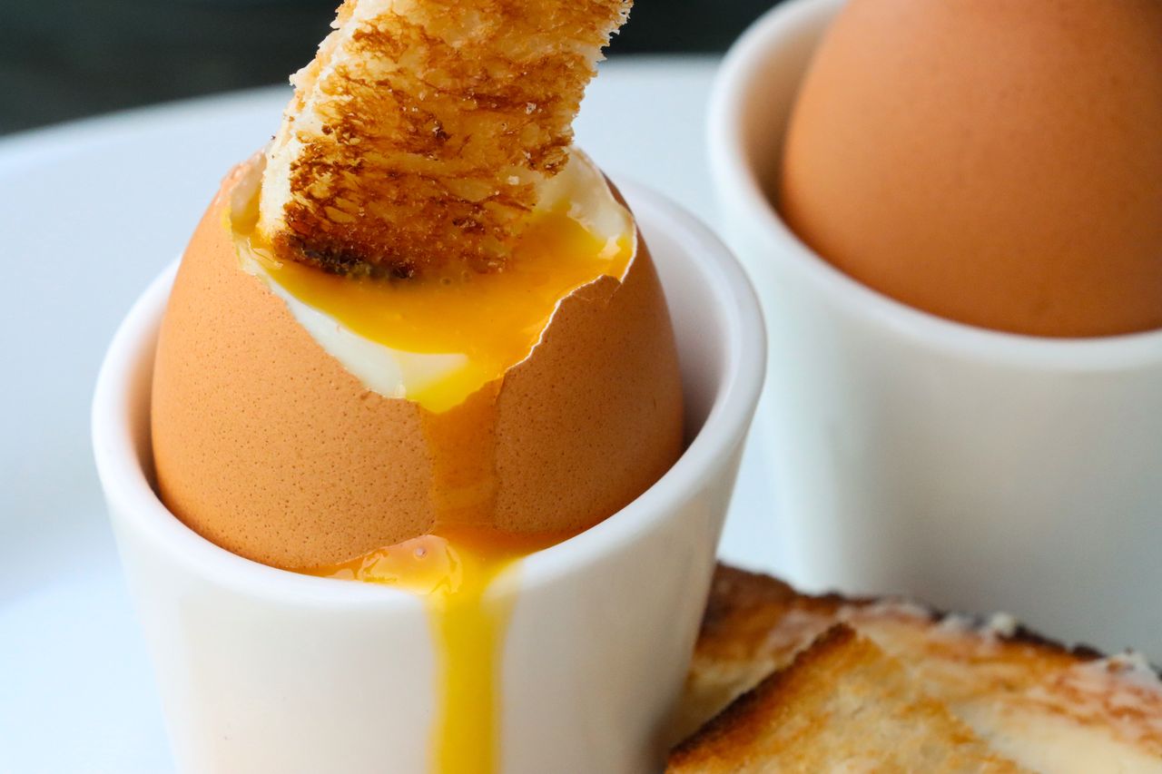 Mastering the perfect soft-boiled egg: A breakfast essential